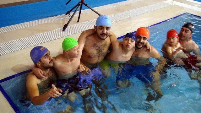 Kilis’te Down Sendromlu Çocuklar İçin Yüzme Kursu 1