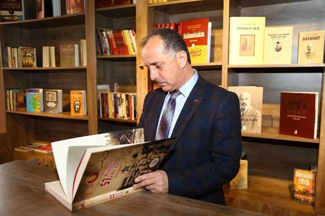 Bağcılar Belediyesi Yayınları Rehber &Ouml;zelliği Taşıyor