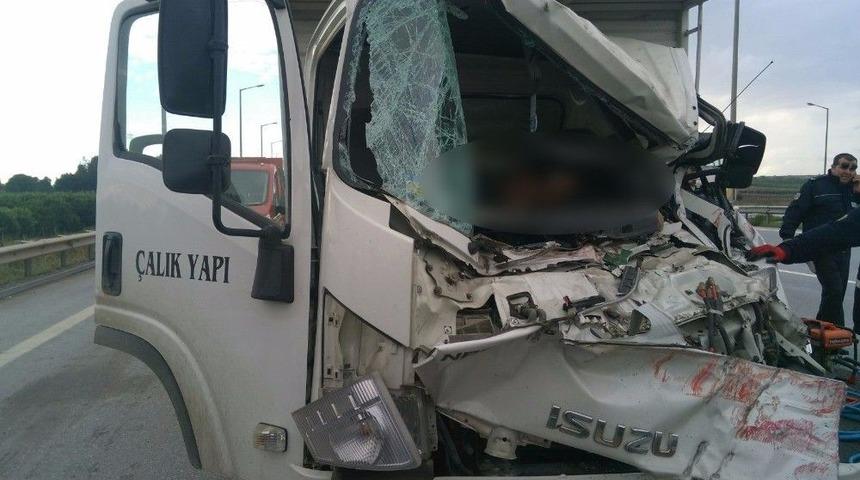 Tarsus&rsquo;ta Trafik Kazası: 1 &Ouml;l&uuml;