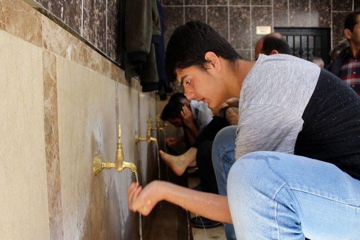 Ramazanın İlk Cuma Namazına Yoğun İlgi G2