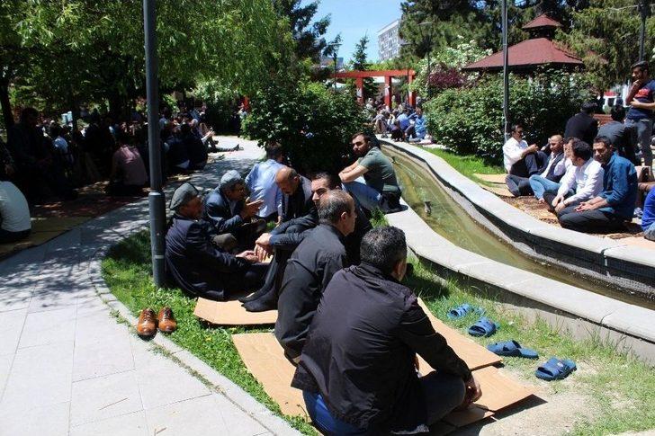 Ramazanın İlk Cuma Namazına Yoğun İlgi G5