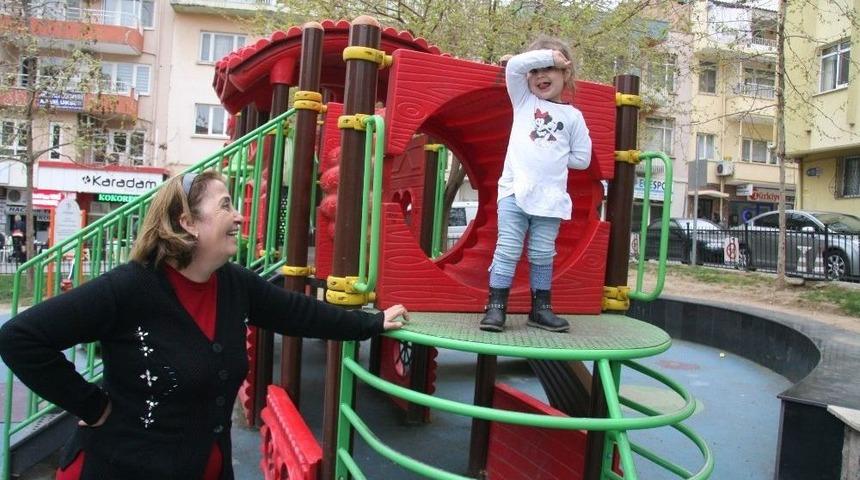 Denizliler &lsquo;&ccedil;ocuk Parklarına Kamera Konulsun&rsquo; Kampanyasına Destek Verdi