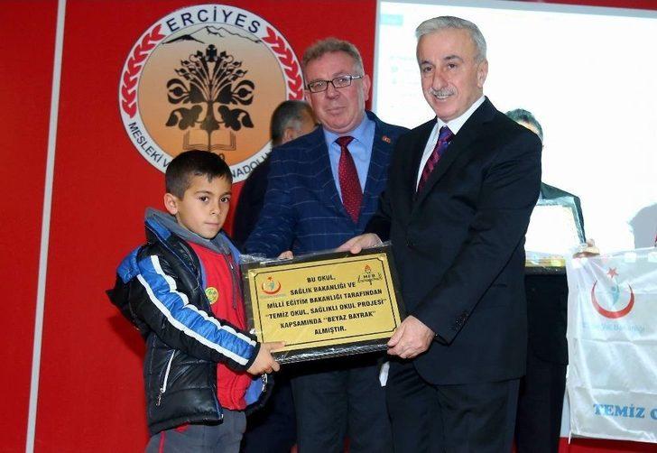 88 Okul Daha ‘beyaz Bayrak’ Aldı G2