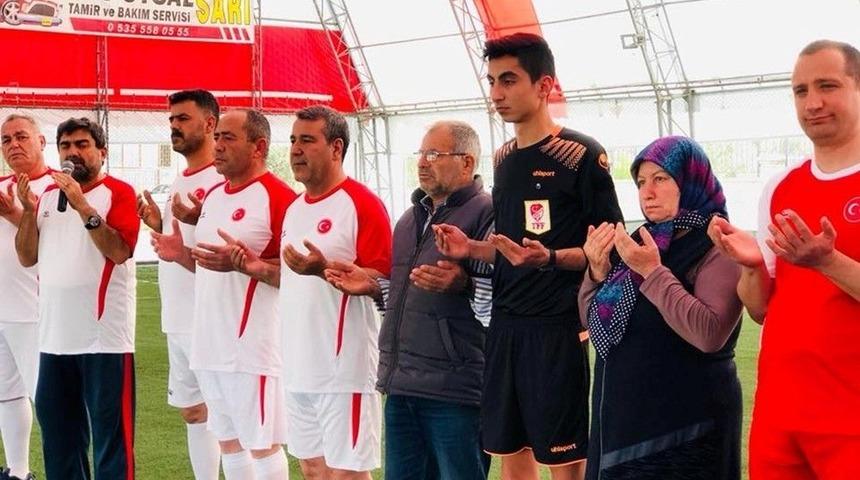 Mut&rsquo;ta "şehit Ali G&uuml;m&uuml;ş Halı Saha Turnuvası" Başladı