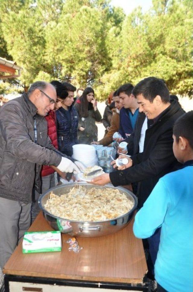 Sarıgöl’de Mevlit Kandili Öğrencilerle Birlikte Kutlandı