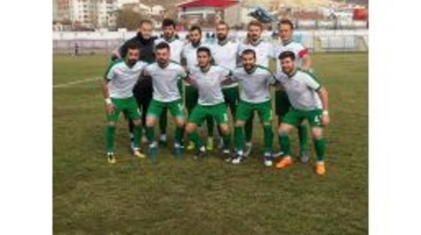 Vitraspor Y&uuml;kselişini S&uuml;rd&uuml;r&uuml;yor