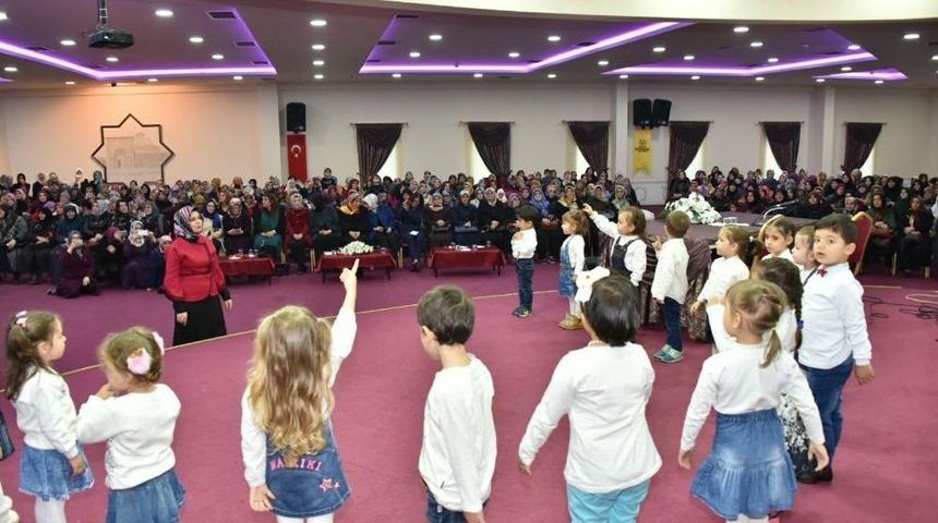 Komek Ve Asem&rsquo;de Kandil Coşkusu