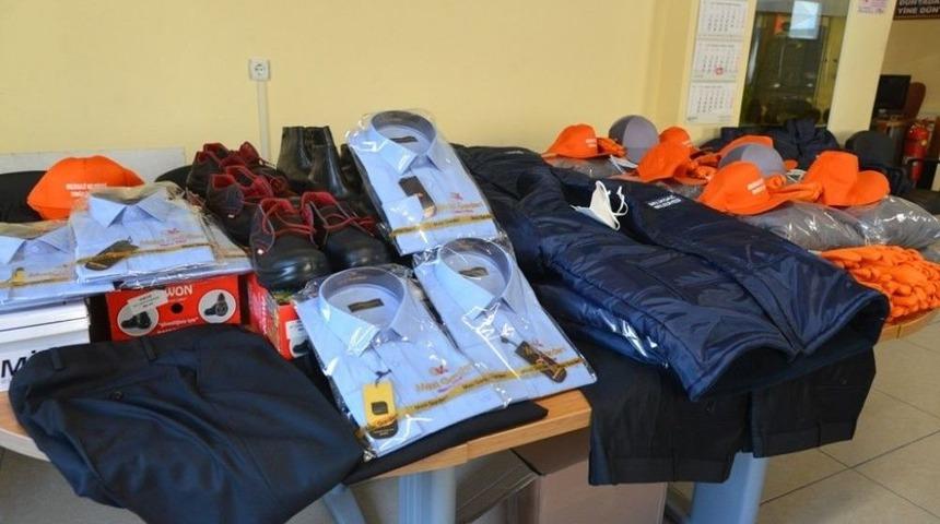 Melikgazi Belediyesi &Ccedil;alışanlarına İş Sağlığı Ve İş G&uuml;venliği Malzemesi