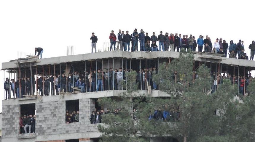 Batman&rsquo;da Taraftara Stadyum Yetmedi