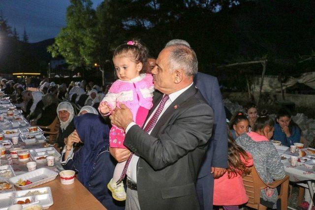 Yahyalı’da “kardeşlik Sofraları” Kurulmaya Başladı