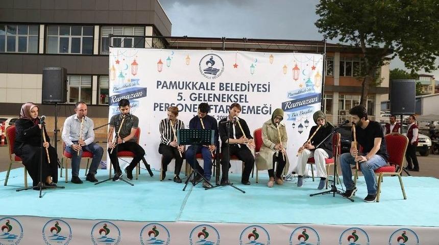 Başkan G&uuml;rlesin Belediye &Ccedil;alışanları İle İftar Yaptı