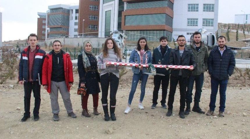 &Uuml;niversite &Ouml;ğrencileri 40 G&uuml;nde Dikine İniş-kalkış Yapabilen İha Yaptı