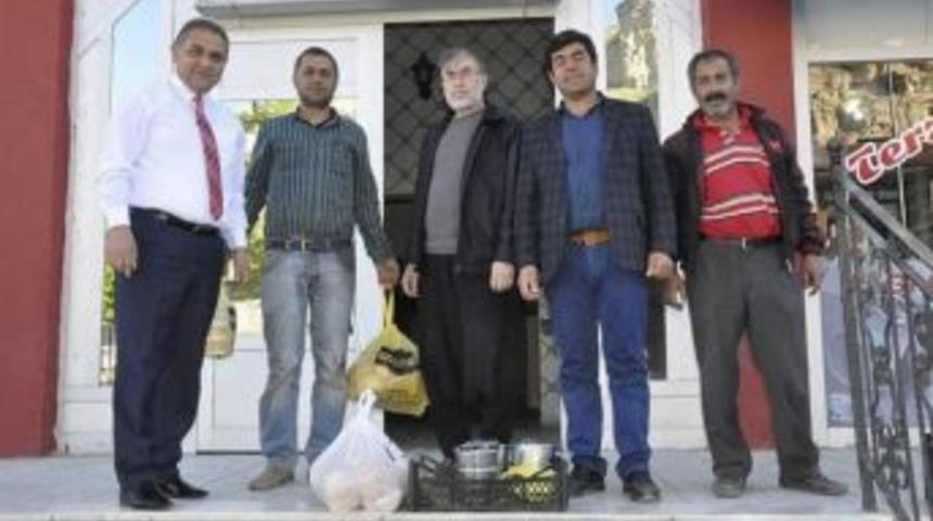 G&uuml;r&uuml;n&rsquo;de 650 Aileye İftar Yemeği Ulaştırılıyor