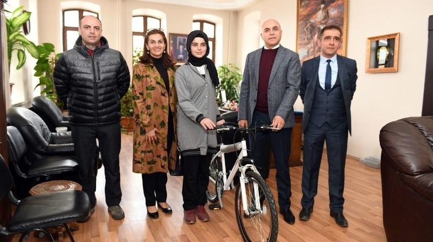 Korkut, Başarıyı &Ouml;d&uuml;llendirdi