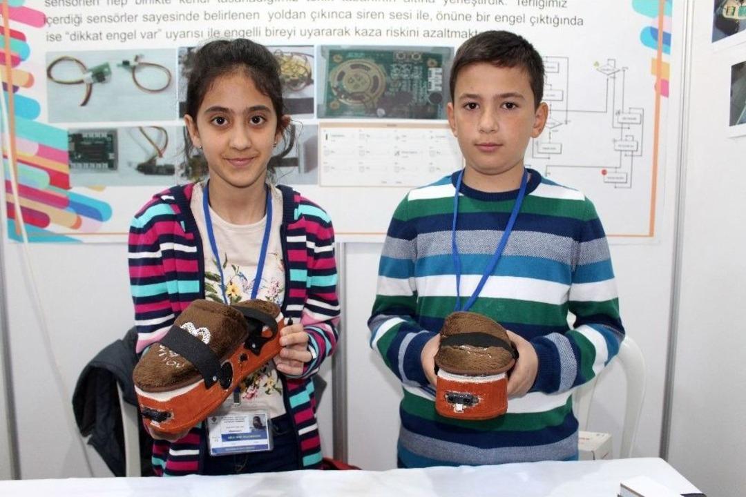 G&ouml;rme Engellilerin &rsquo;g&ouml;z&uuml;&rsquo; Olacak Terlik Van&rsquo;da Tasarlandı