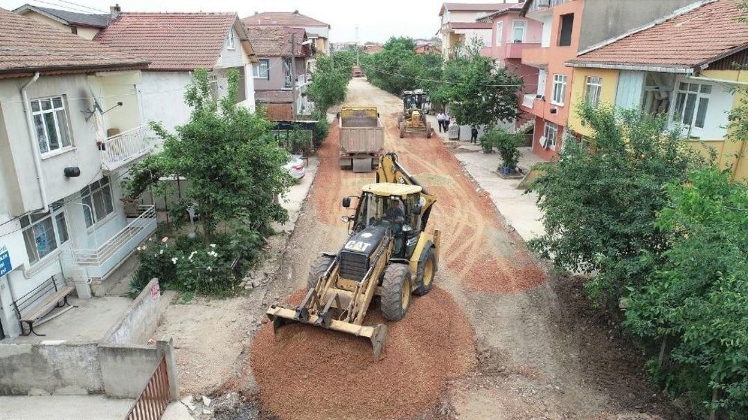 Onarım İ&ccedil;in 15 Bin Ton Sıcak Asfalt Kullanılacak