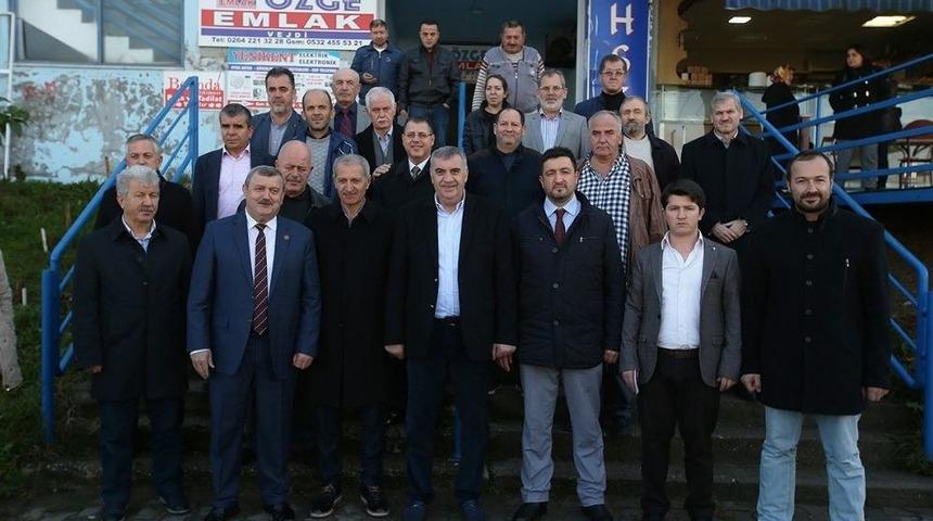 Başkan To&ccedil;oğlu Karaman Mahallesi Esnafıyla Bir Araya Geldi