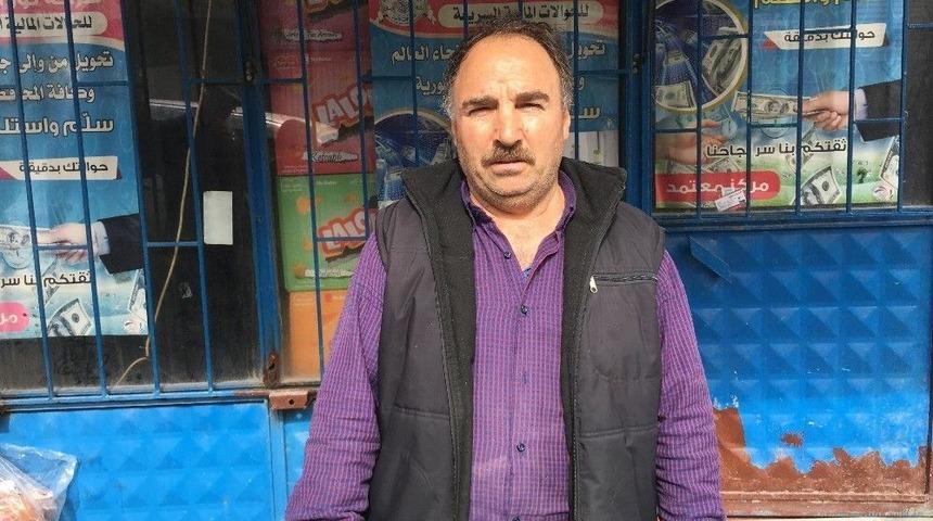 Başakşehir&rsquo;de Silahlı 3 Soyguncu Bir Marketi Soyarak Kayıplara Karıştı