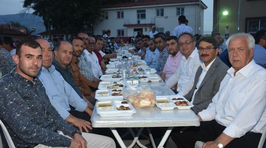 Şehzadeler&rsquo;in G&ouml;n&uuml;l Sofrası Hacıhaliller&rsquo;de Kuruldu