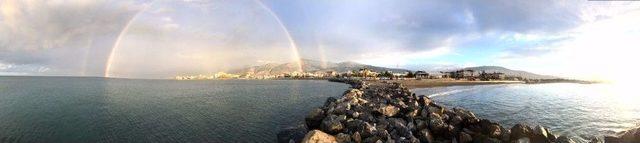 İskenderun’da Gökkuşağı Büyüledi