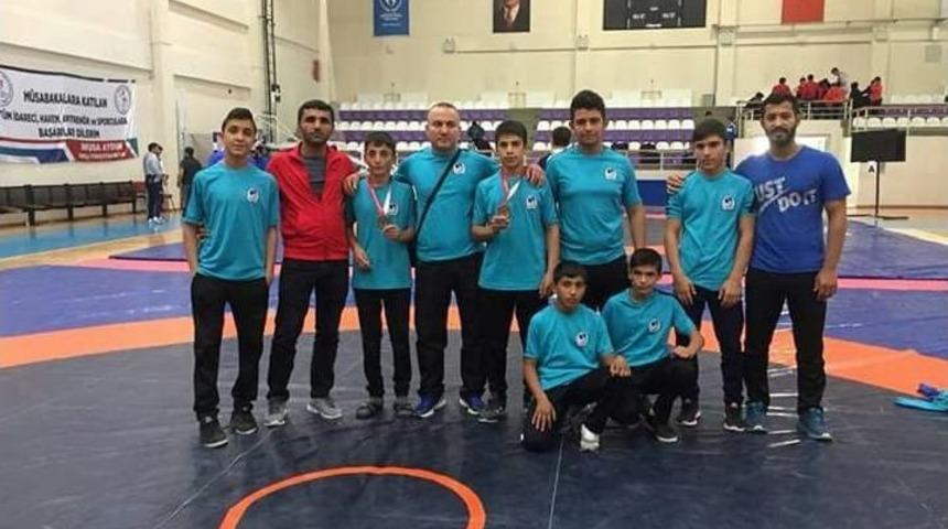 Yunusemreli G&uuml;reş&ccedil;ilerden B&uuml;y&uuml;k Başarı