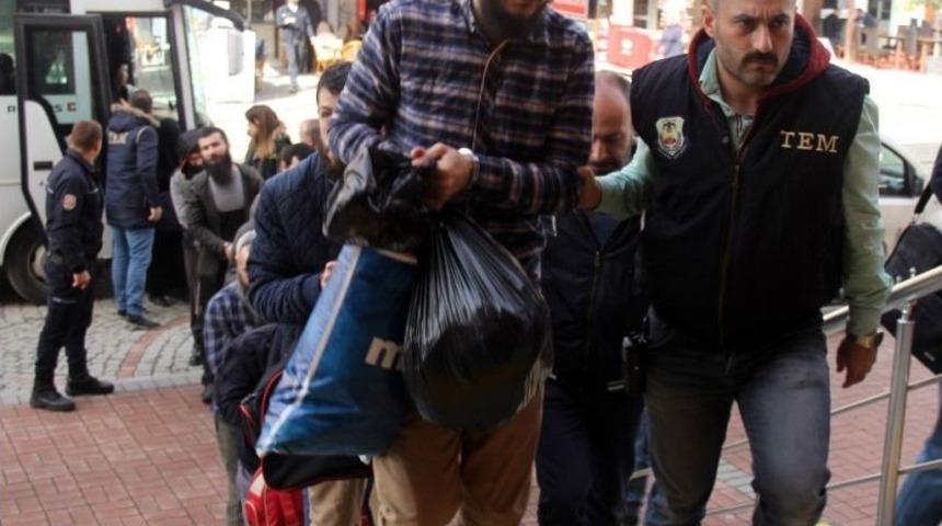 Kocaeli&rsquo;de Deaş &Uuml;yesi Olduğu İddia Edilen 12 Kişi Adliyeye Sevk Edildi