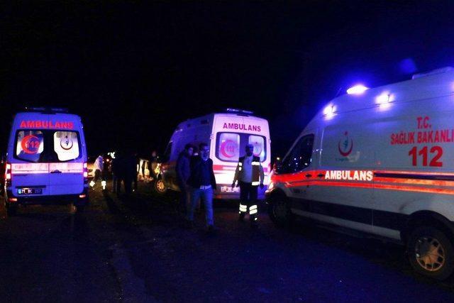 Diyarbakır’da Feci Kaza: 2 Ölü, 10 Yaralı