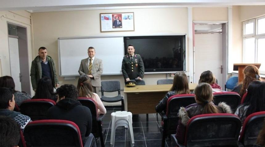 Burhaniye Anadolu Lisesinde Kariyer G&uuml;nleri