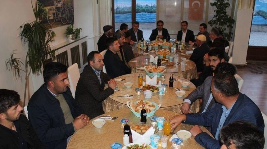 Kaymakam Dundar, Şehit Yakınları Ve Gazilerle İftar Yemeğinde Bir Araya Geldi