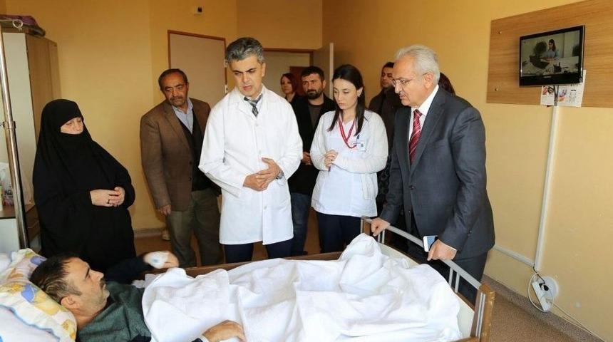 Başkan Başsoy&rsquo;dan Mevlit Kandilinde Hastahane Ziyareti