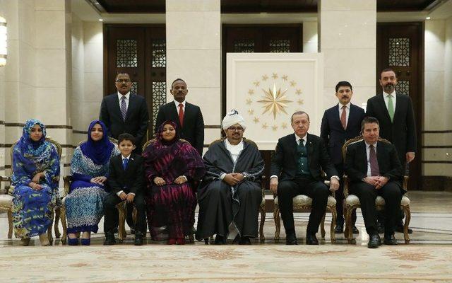 Cumhurbaşkanı Erdoğan, Sudan Büyükelçisini Kabul Etti