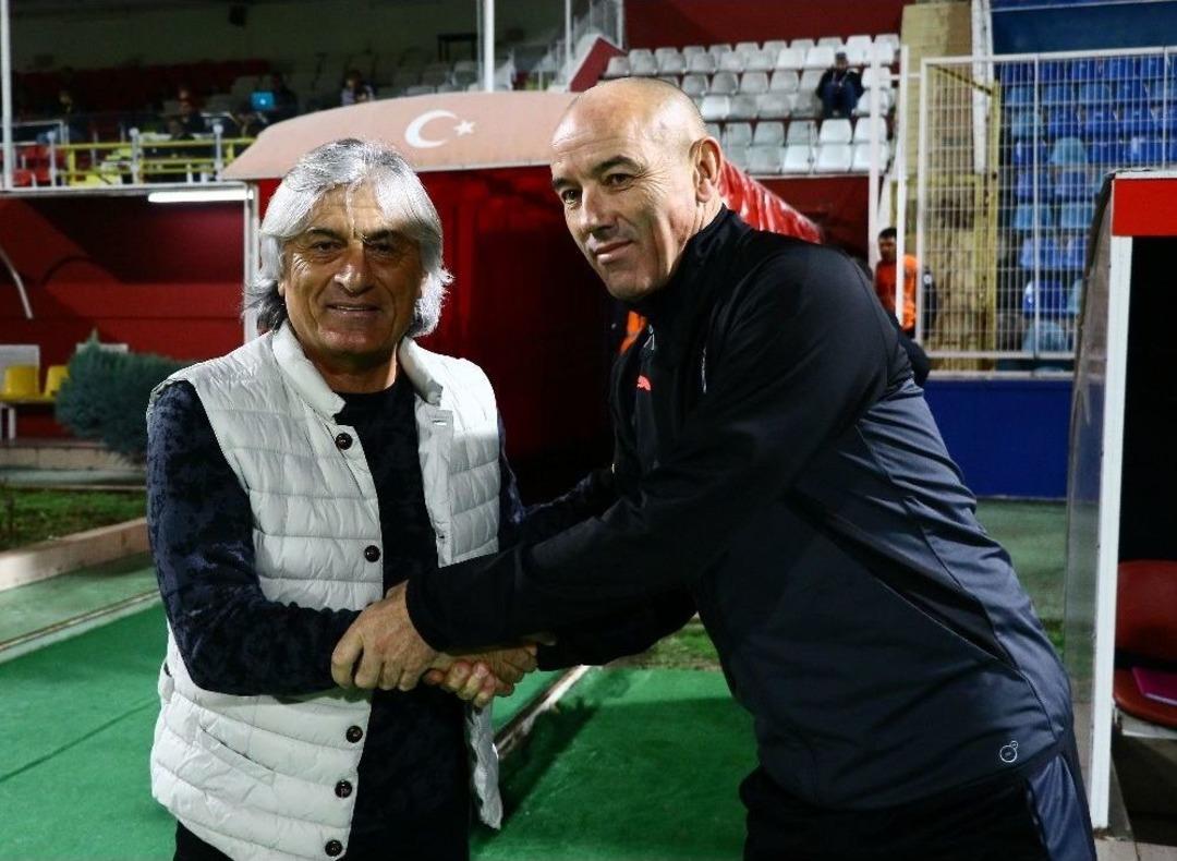 Ziraat T&uuml;rkiye Kupası: Adanaspor: - Bursaspor: 2 (ilk Yarı)