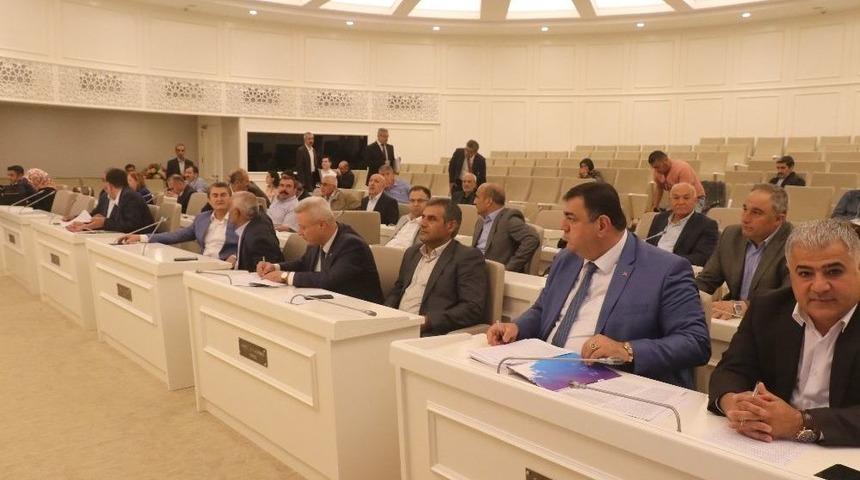 Gaziantep B&uuml;y&uuml;kşehir Belediye Meclisi Toplandı