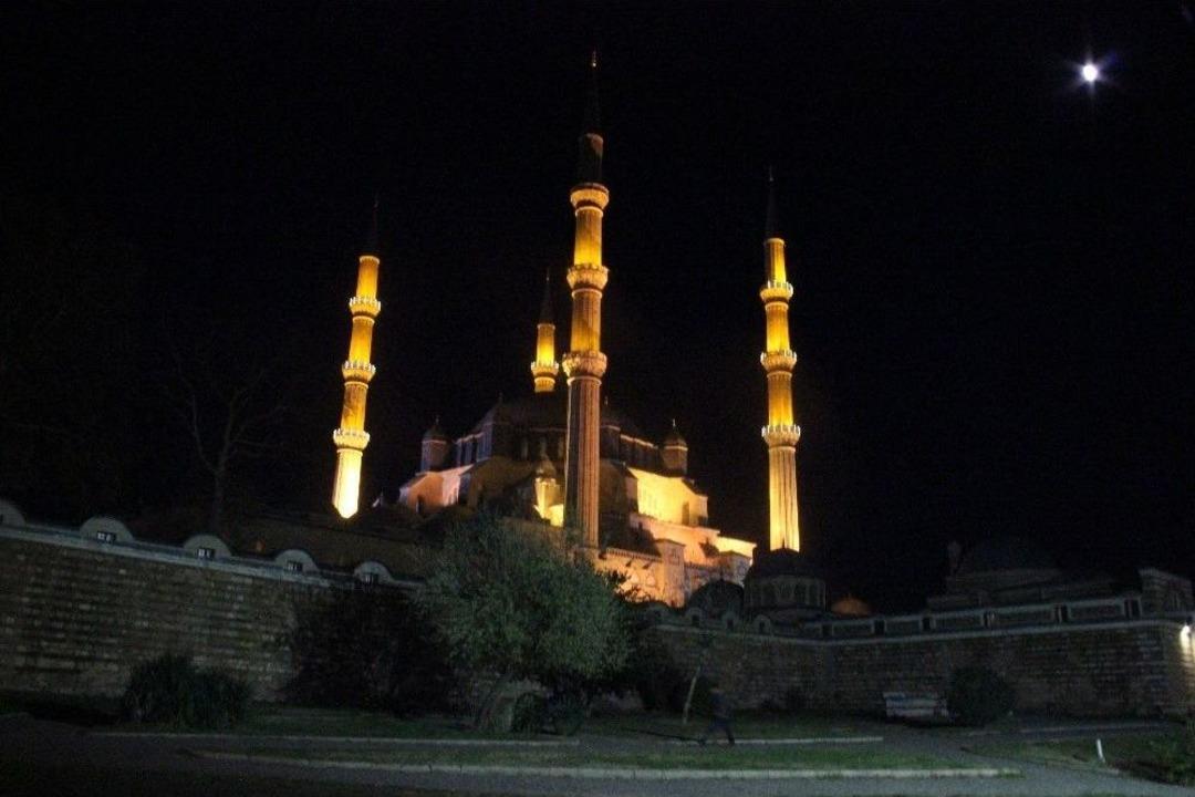 Selimiye&rsquo;de Mevlit Kandili Coşkusu