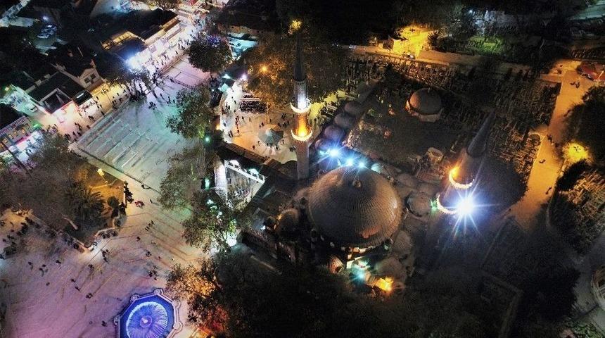 Ey&uuml;p Sultan&rsquo;da Mevlit Kandili Coşkusu Havadan G&ouml;r&uuml;nt&uuml;lendi