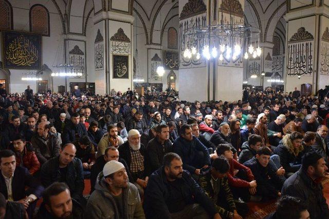 Mevlit Kandili’nde Bursa’daki Camiler Doldu Taştı