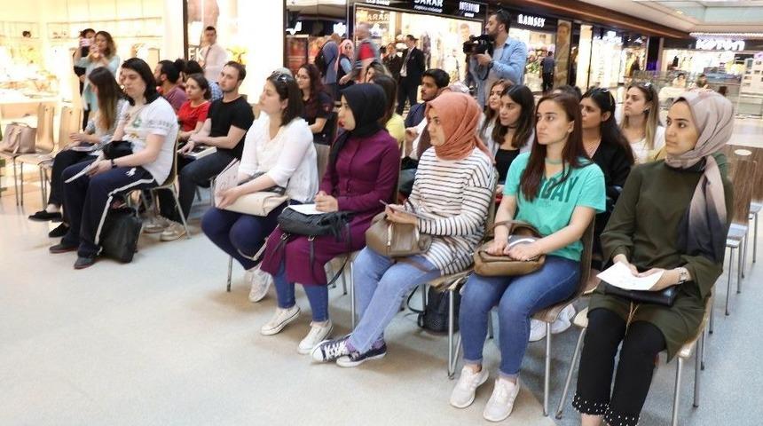 67 Burda Avm&rsquo;de Esas Sosyal&rsquo;in "ilk Fırsat" Programı Konuşuldu