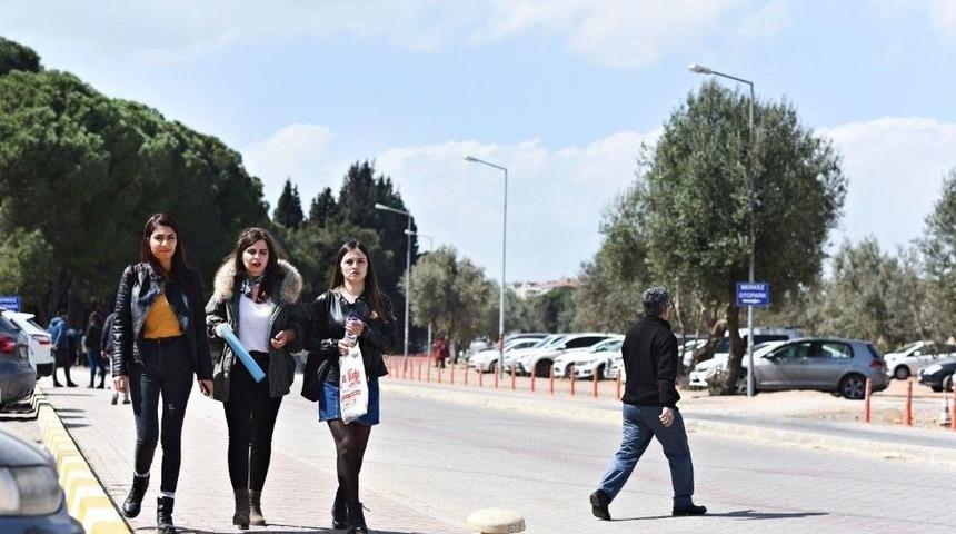 Ege &Uuml;niversitesinde &ldquo;yaya &Ouml;ncelikli Yeşil Kamp&uuml;s Projesi&rdquo;