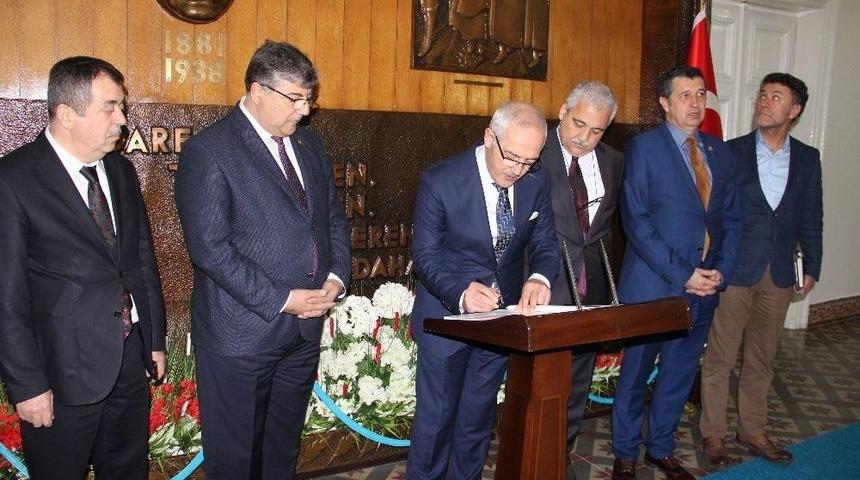 &Uuml;z&uuml;m &Uuml;recisi Fiyat İstikrarında Devlet G&uuml;c&uuml;n&uuml; Hissetmek İstiyor