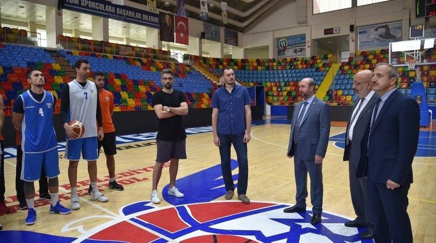 Başkan Pekyatırmacı Basketbol Takımına G&uuml;veniyor