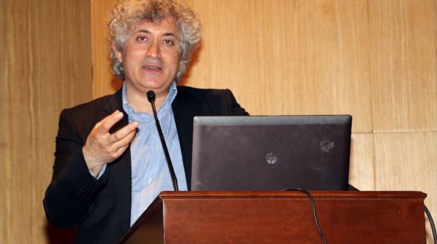 Prof. Dr. &Ouml;mer &Ouml;zkan: &ldquo;insan &Ouml;mr&uuml; Uzadı&rdquo;