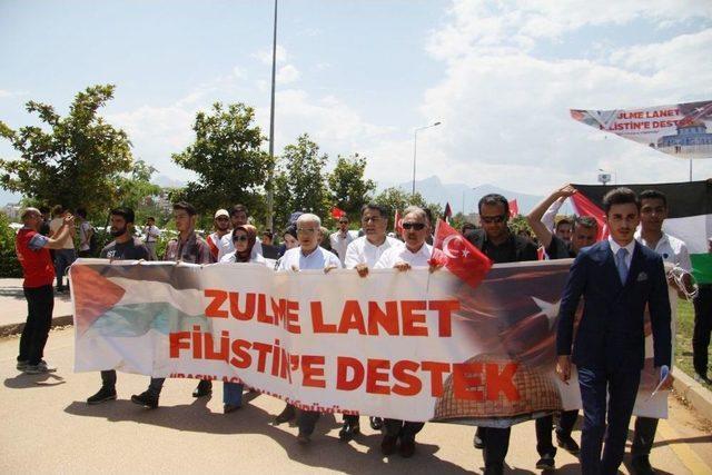 Antalya’da İsrail Ve Abd’ye Tepki