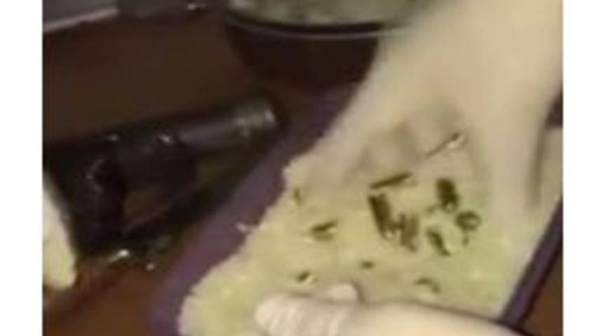 Prin&ccedil; Taneleri İ&ccedil;erisinden Mermiler &Ccedil;ıktı