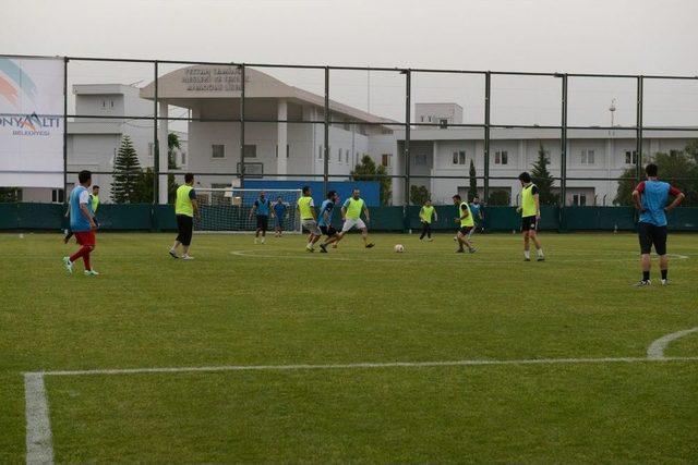 Konyaaltı Mahalleler Arası Futbol Turnuvası