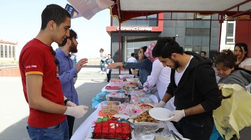 Er&uuml;&rsquo;de &ldquo;mehmet&ccedil;ik Vakfı&rdquo; Yararına Kermes D&uuml;zenlendi