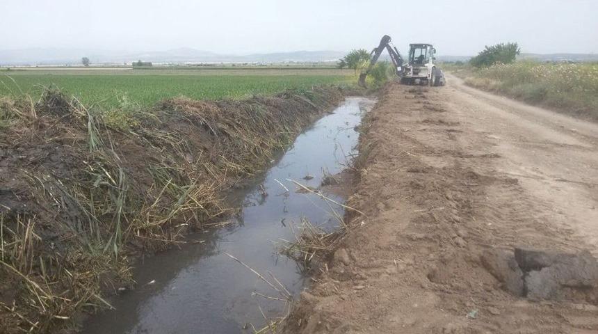 Halitpaşa&rsquo;da Dere Temizliği Başladı