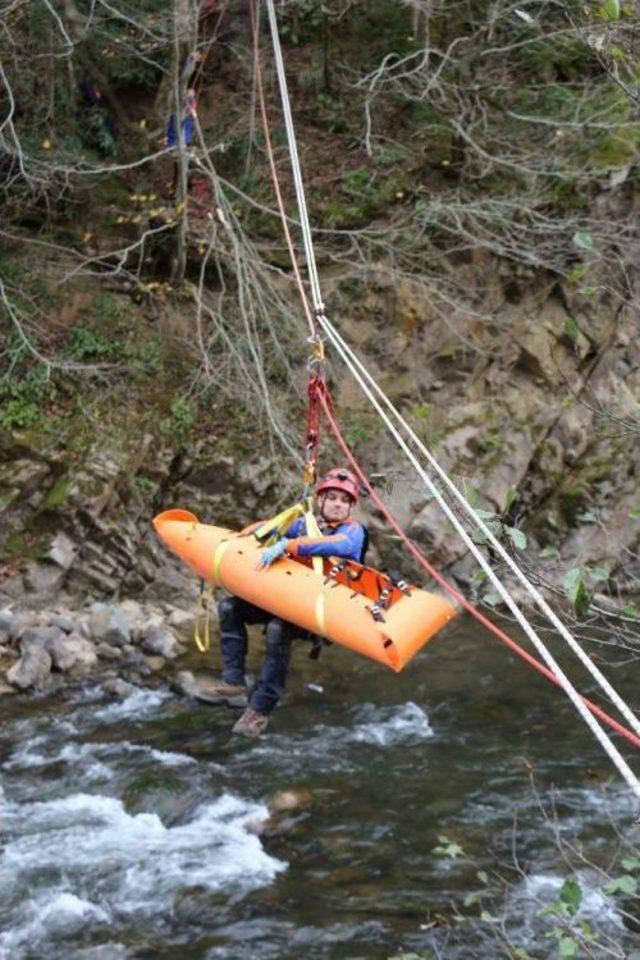 Afad&rsquo;dan Trabzon&rsquo;da Heyelan Ve Sel Tatbikatı 3