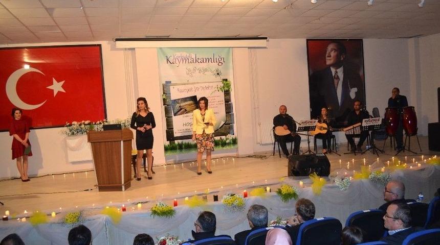 Korkuteli&rsquo;de Şiir Dinletisi