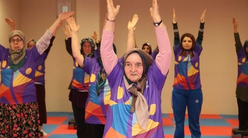 B&uuml;y&uuml;kşehir&rsquo;in Spor Projesi Kıyafet Teyze&rsquo;ye Şifa Oldu