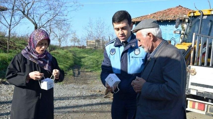 S&uuml;leymanpaşa Belediyesi Şehrin D&ouml;rt Bir Yanında Kandil Simidi Dağıttı